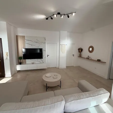 The Sorelle Penthouse Appartement Golem (Tirana)